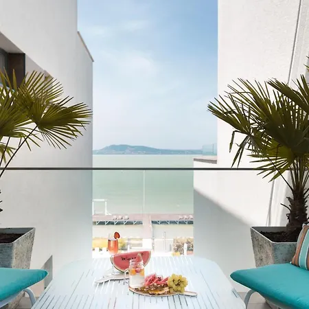 Sunset - Lakeside Boutique Apartment *