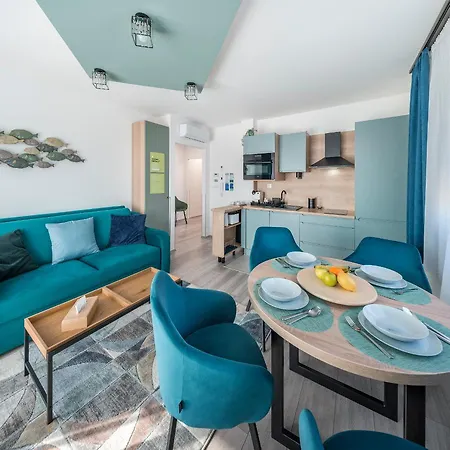 Sunset - Lakeside Boutique Apartment